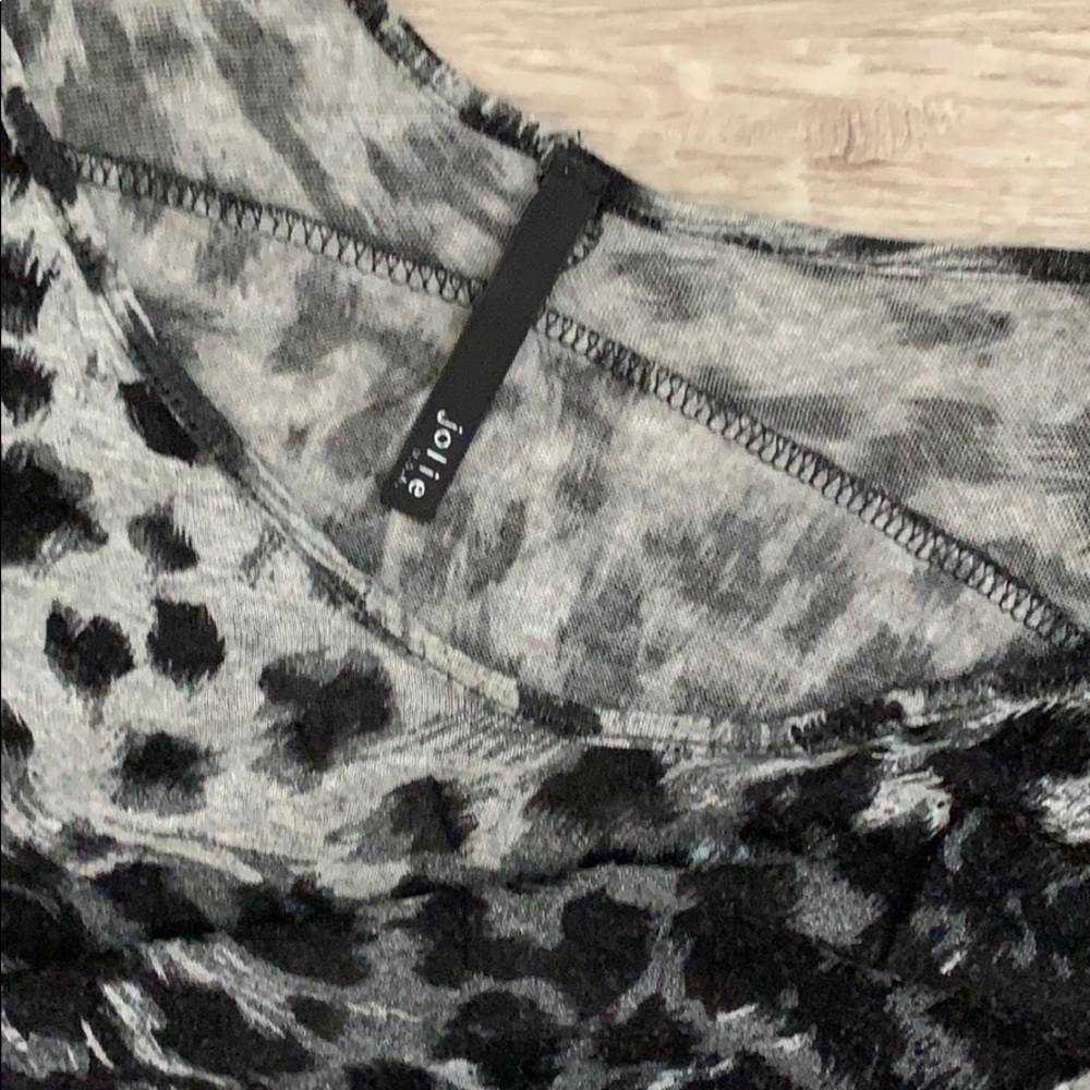 Leopard print top - Picture 2 of 2